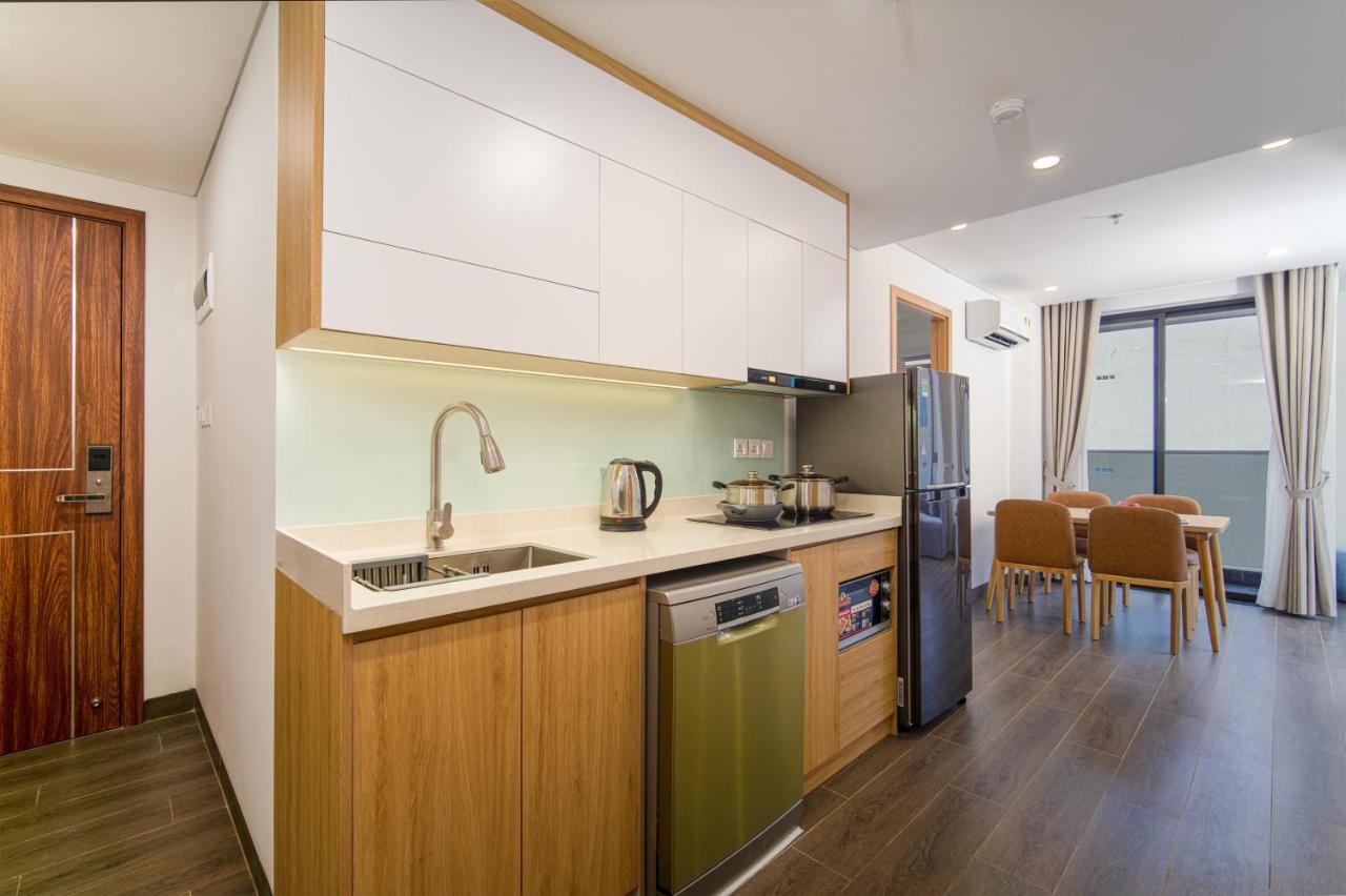 Hsuites Riverside Hotel And Apartment Дананг Екстер'єр фото