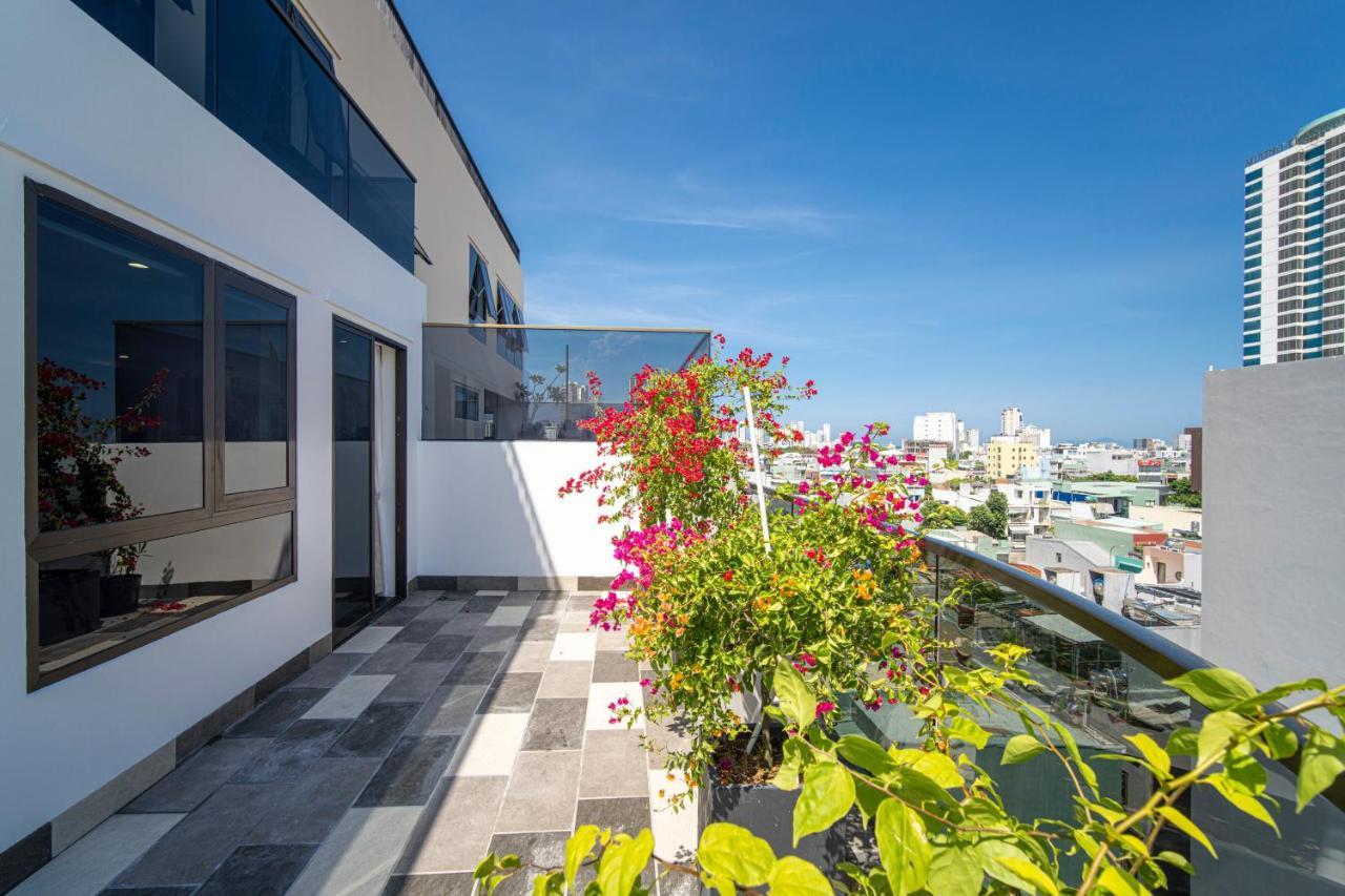 Hsuites Riverside Hotel And Apartment Дананг Екстер'єр фото