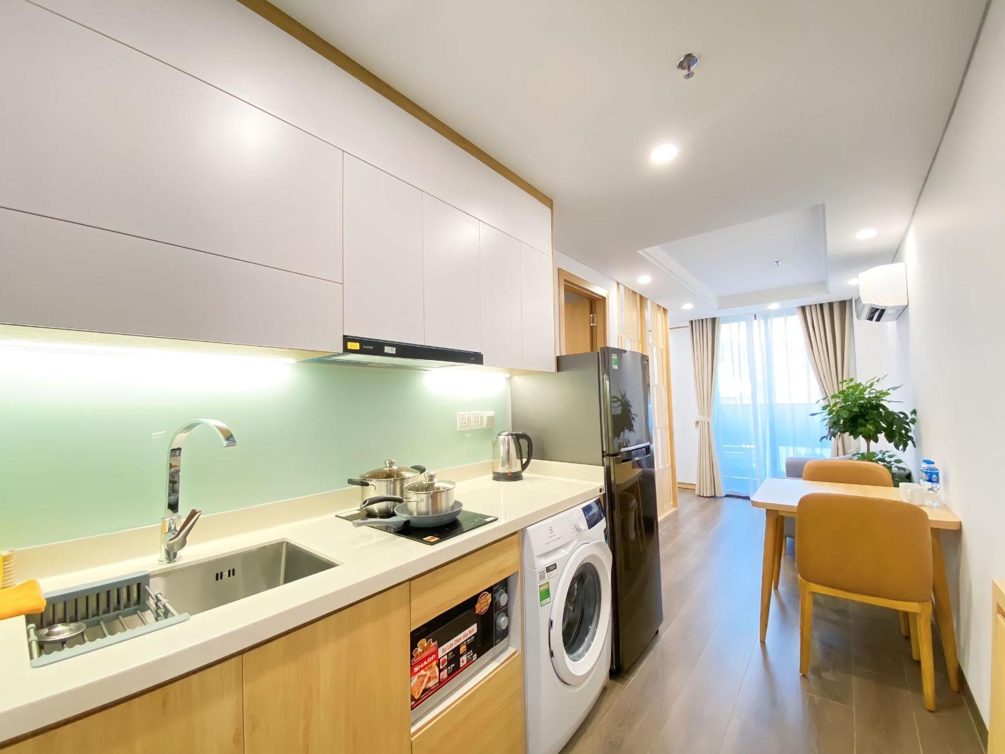 Hsuites Riverside Hotel And Apartment Дананг Екстер'єр фото